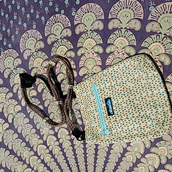 Kavu Keepalong Adjustable Rope Crossbody Bag - Super Cute! - Picture 1 of 11